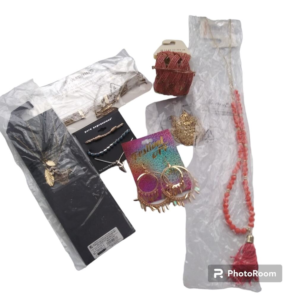 Womens Boho Mixed Jewelry Lot 7 Pieces